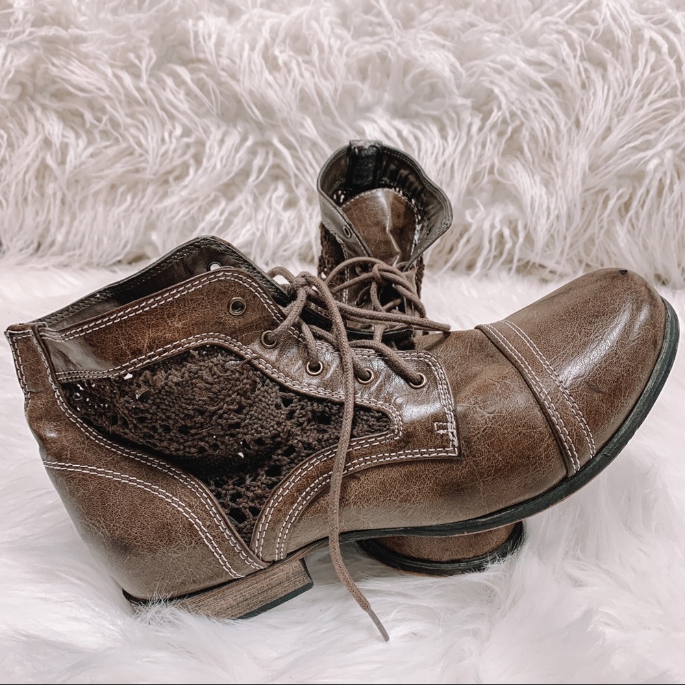 Aphorism ankle boots with crochet detail